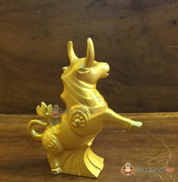 Feng Shui Bull for Speculative Luck